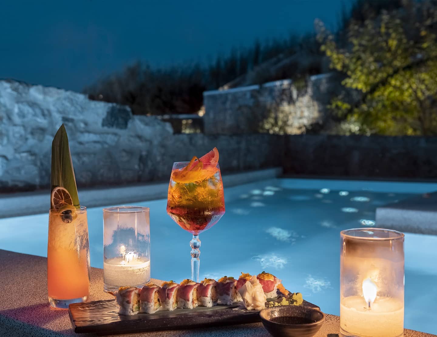 24-HOUR IN-SUITE DINING